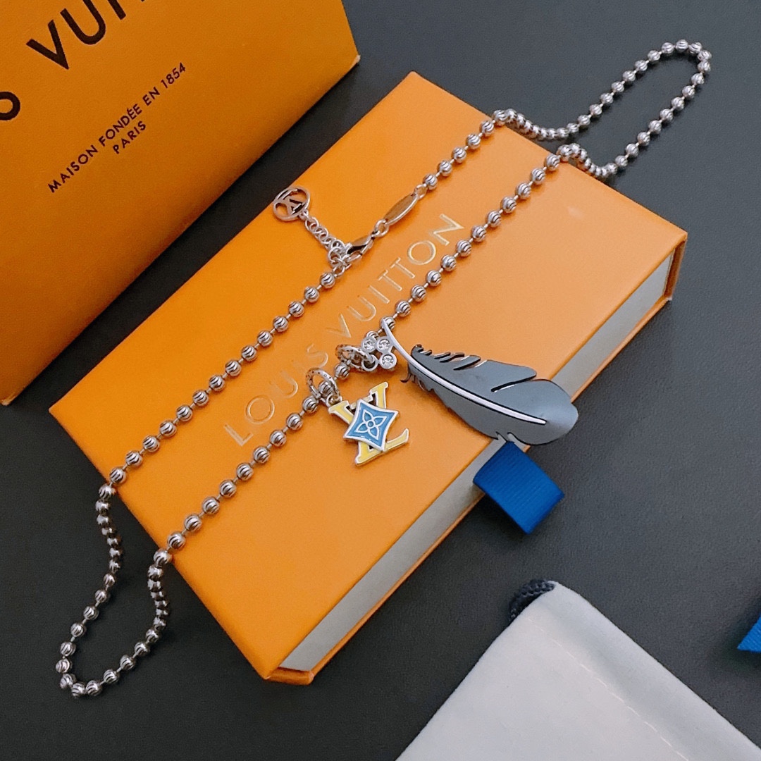 Louis Vuitton Necklaces